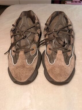 Yeezy 500 brown